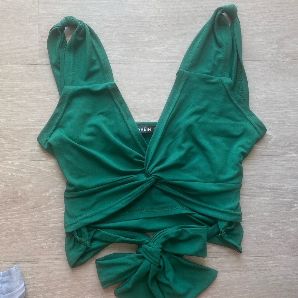 Green twist front tie back tank top with cut out
